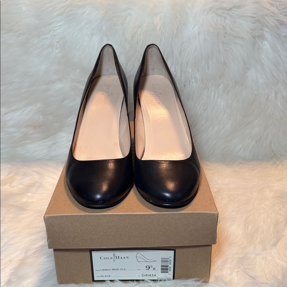 Cole Haan Women's wedge Black Heels size 9.5 Lainey wedge